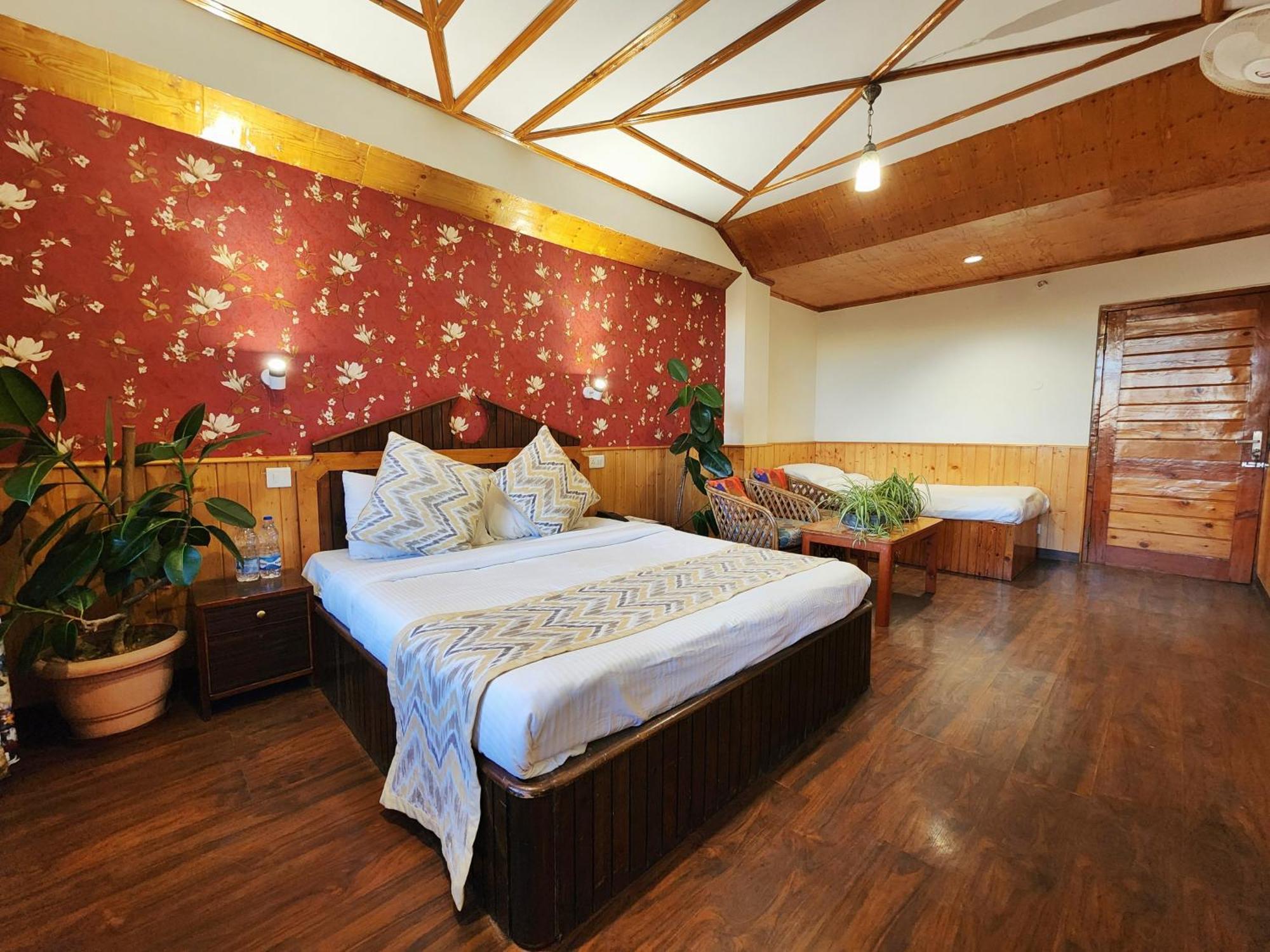 Hotel Pineview Shimla Dış mekan fotoğraf