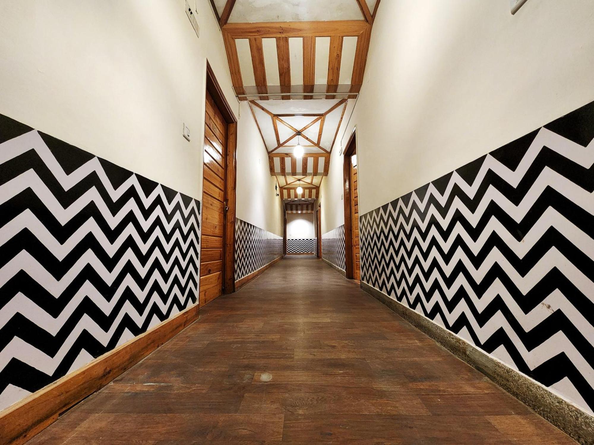 Hotel Pineview Shimla Dış mekan fotoğraf