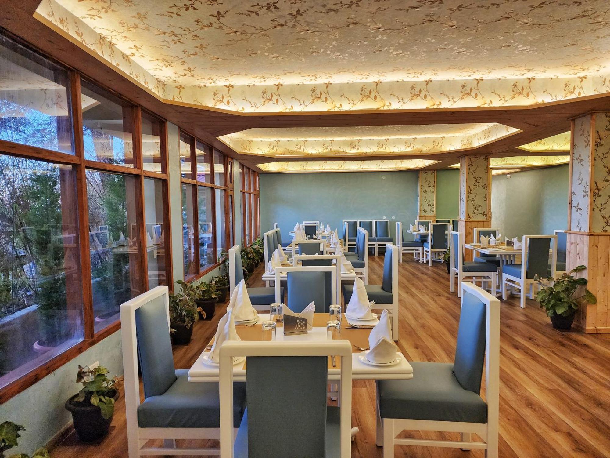Hotel Pineview Shimla Dış mekan fotoğraf