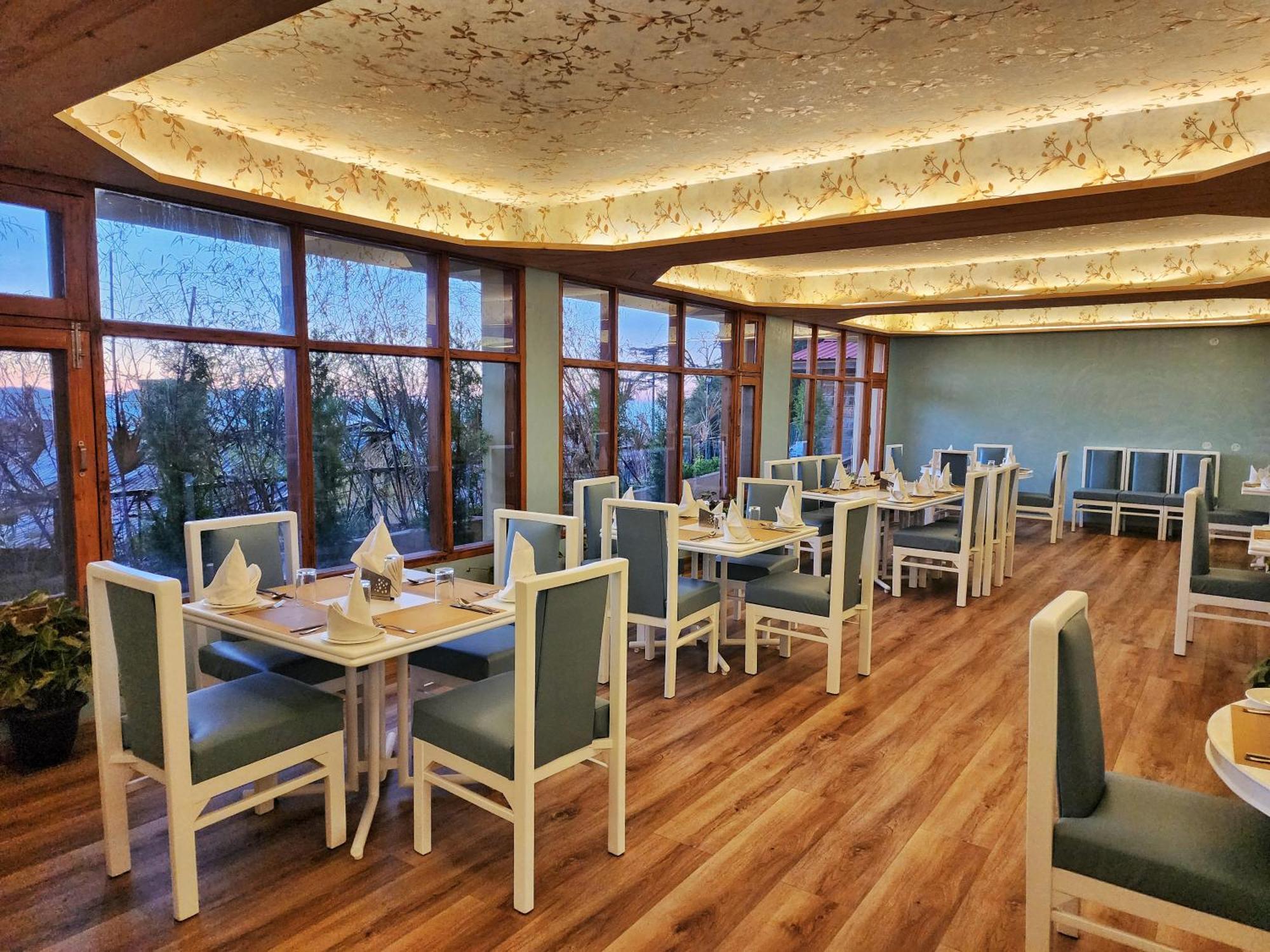 Hotel Pineview Shimla Dış mekan fotoğraf