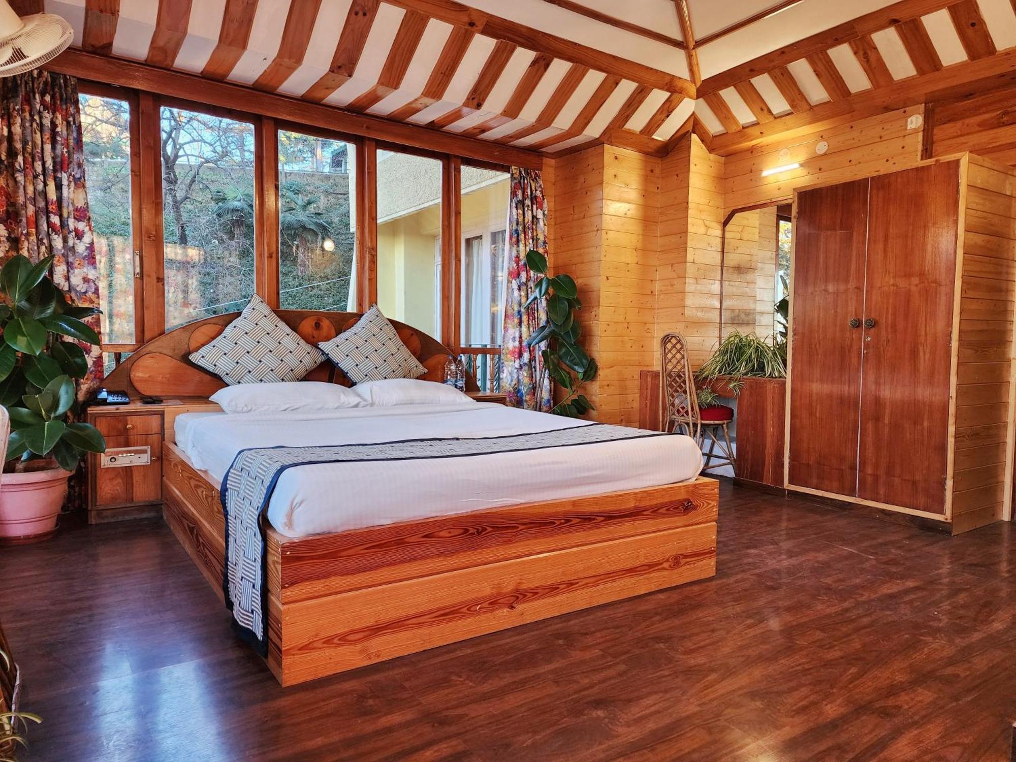 Hotel Pineview Shimla Dış mekan fotoğraf