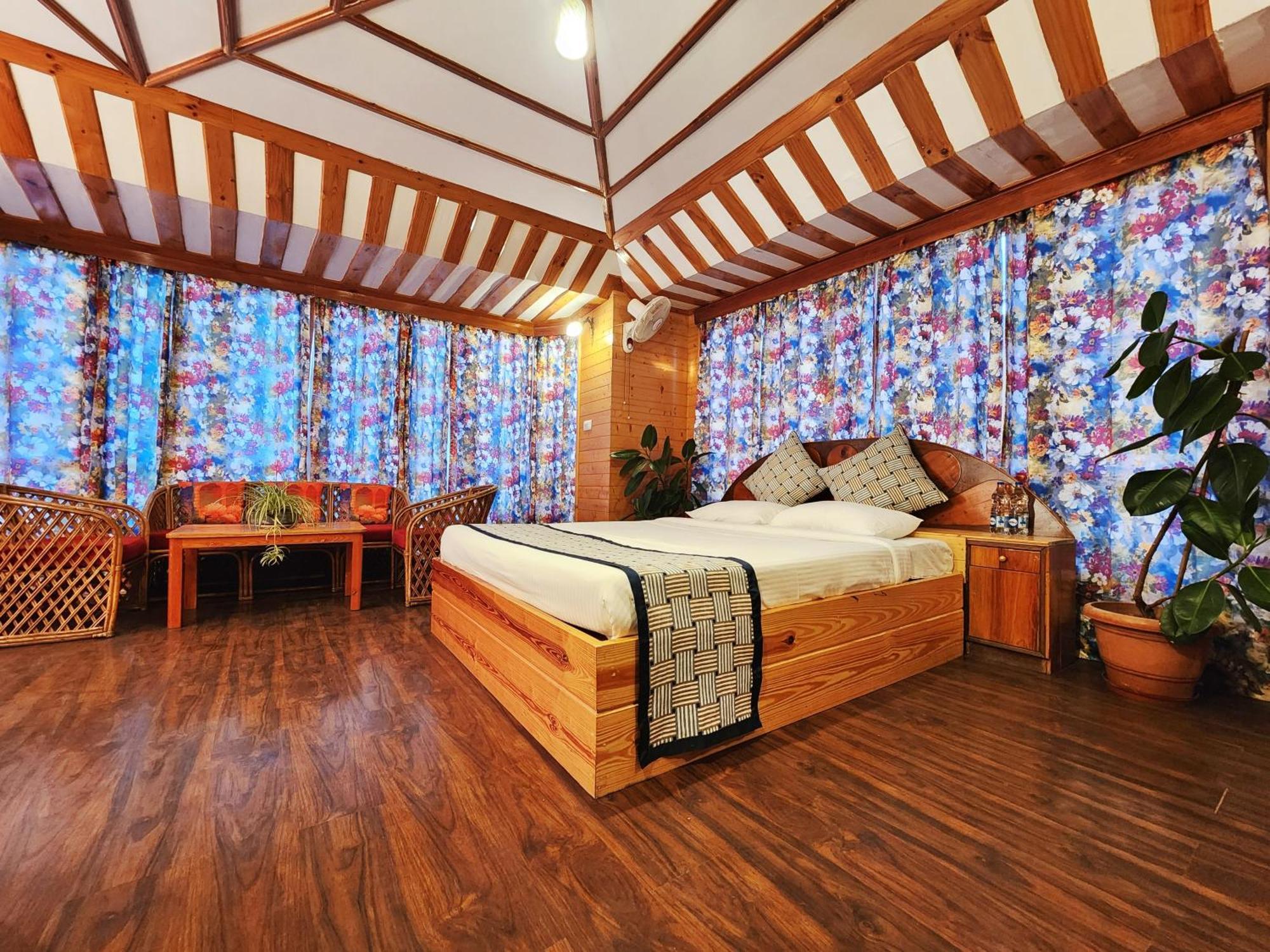 Hotel Pineview Shimla Dış mekan fotoğraf