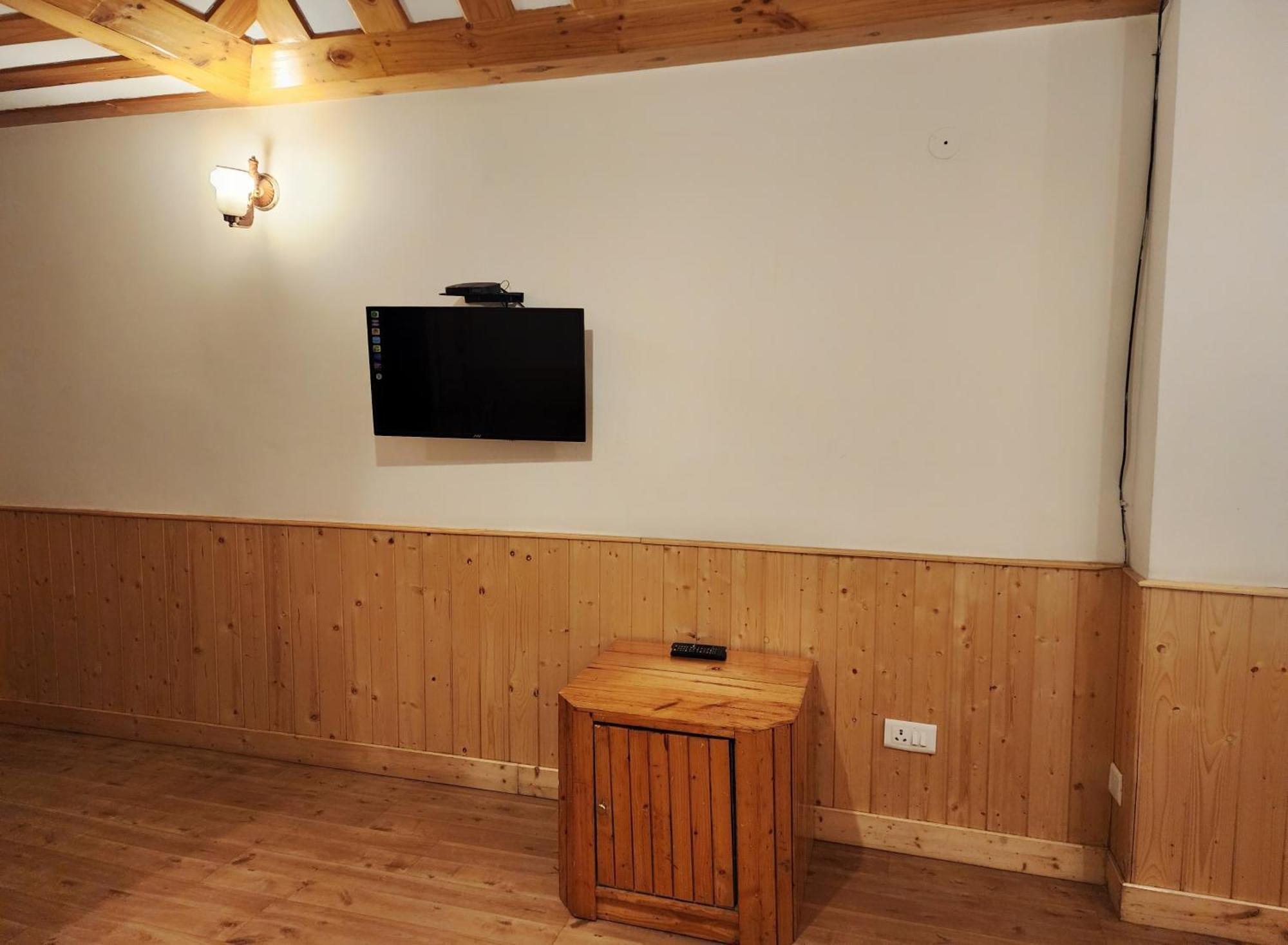 Hotel Pineview Shimla Dış mekan fotoğraf