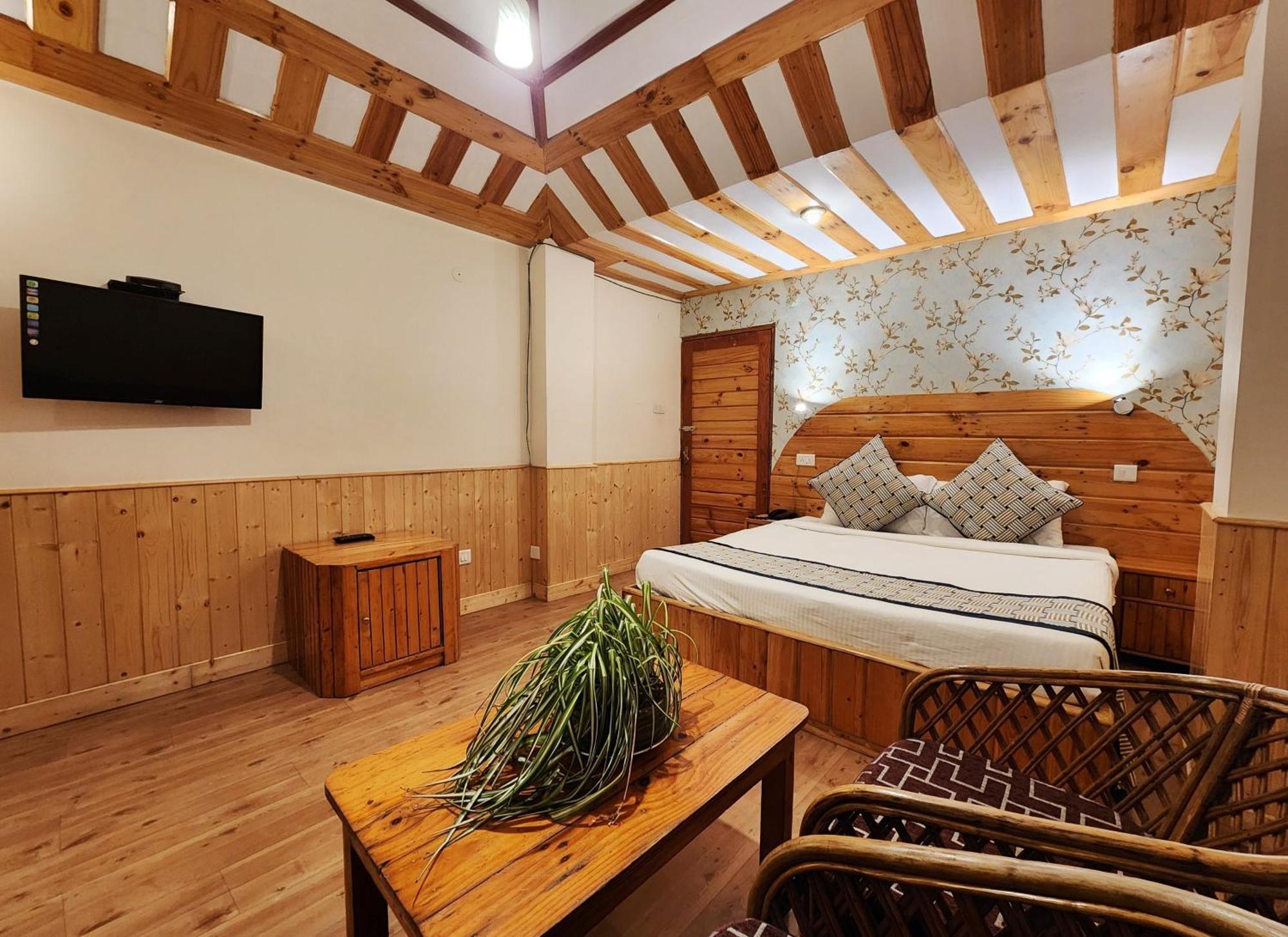 Hotel Pineview Shimla Dış mekan fotoğraf