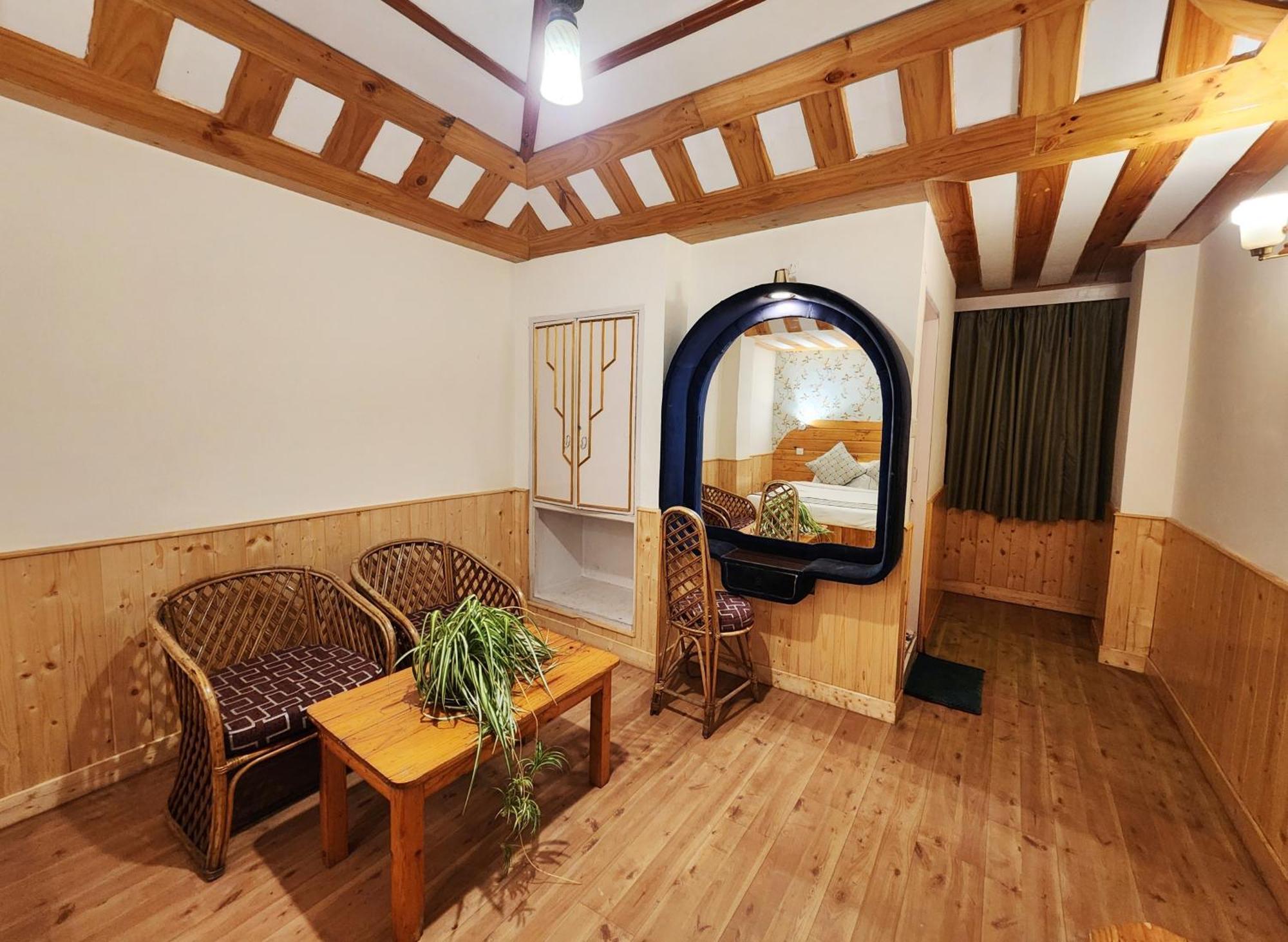 Hotel Pineview Shimla Dış mekan fotoğraf
